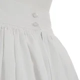 Zapínanie krojovej sukne na zips a gombíky